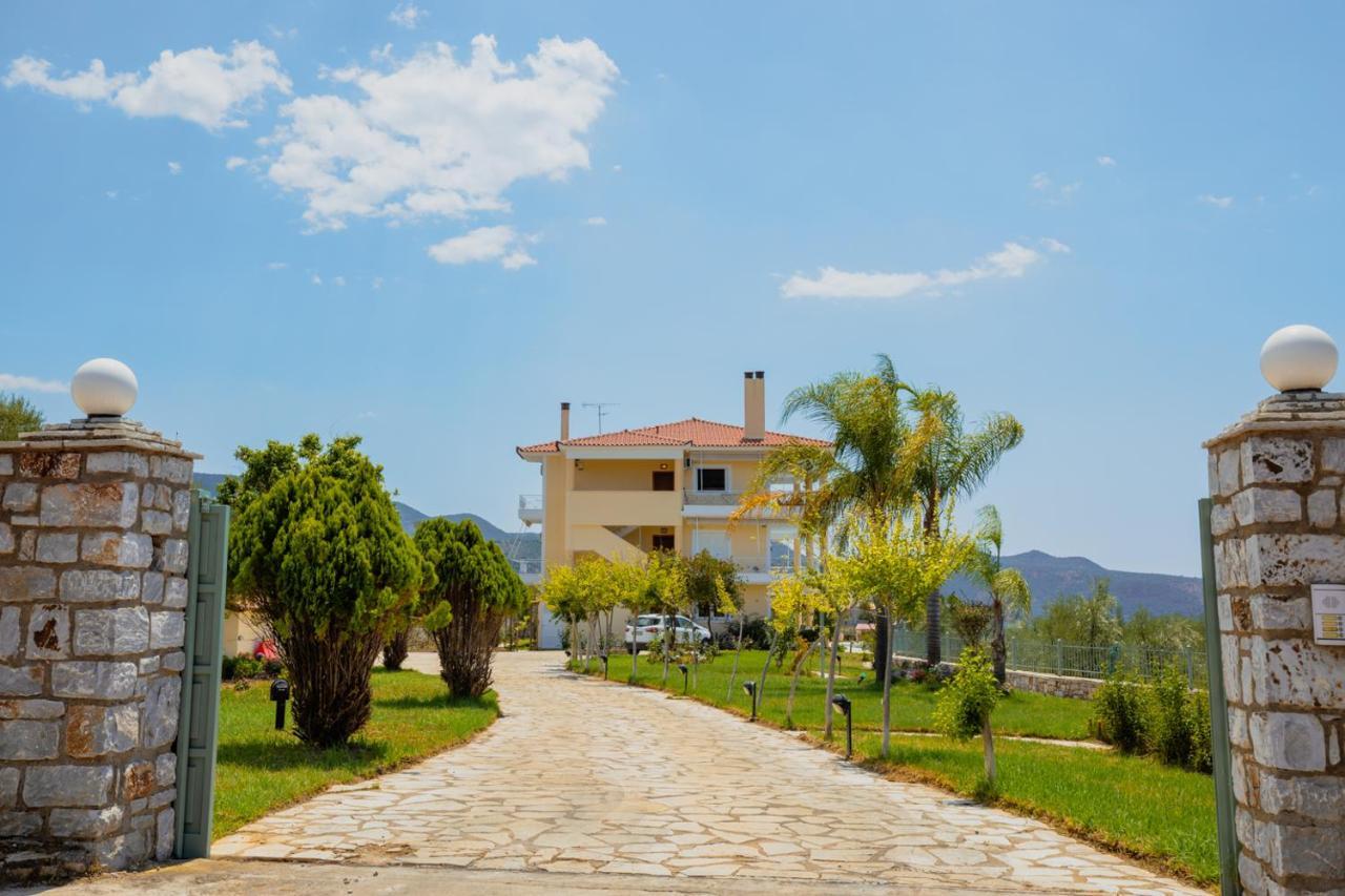 Cleopatra'S House Apartment Kalamata Exterior foto